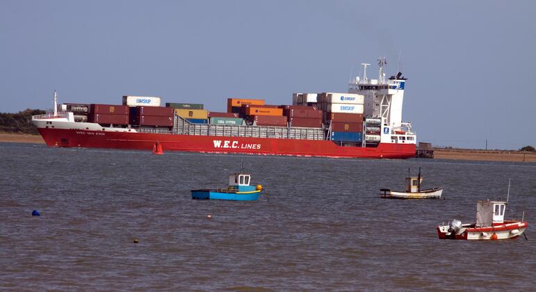 Движение грузовых судов через Ормузский пролив так и не восстановилось. (Архивное фото)